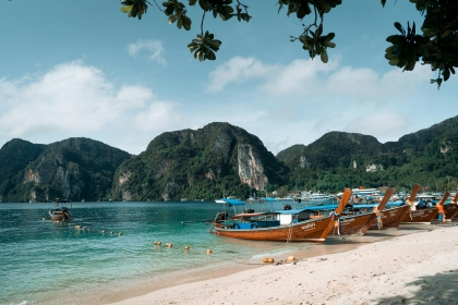 BILETE DE AVION! OFERTE! Thailanda, Bucureștiul - Phuket - Bucureștiul 11.04.2026-19.04.2026 1044 &euro;